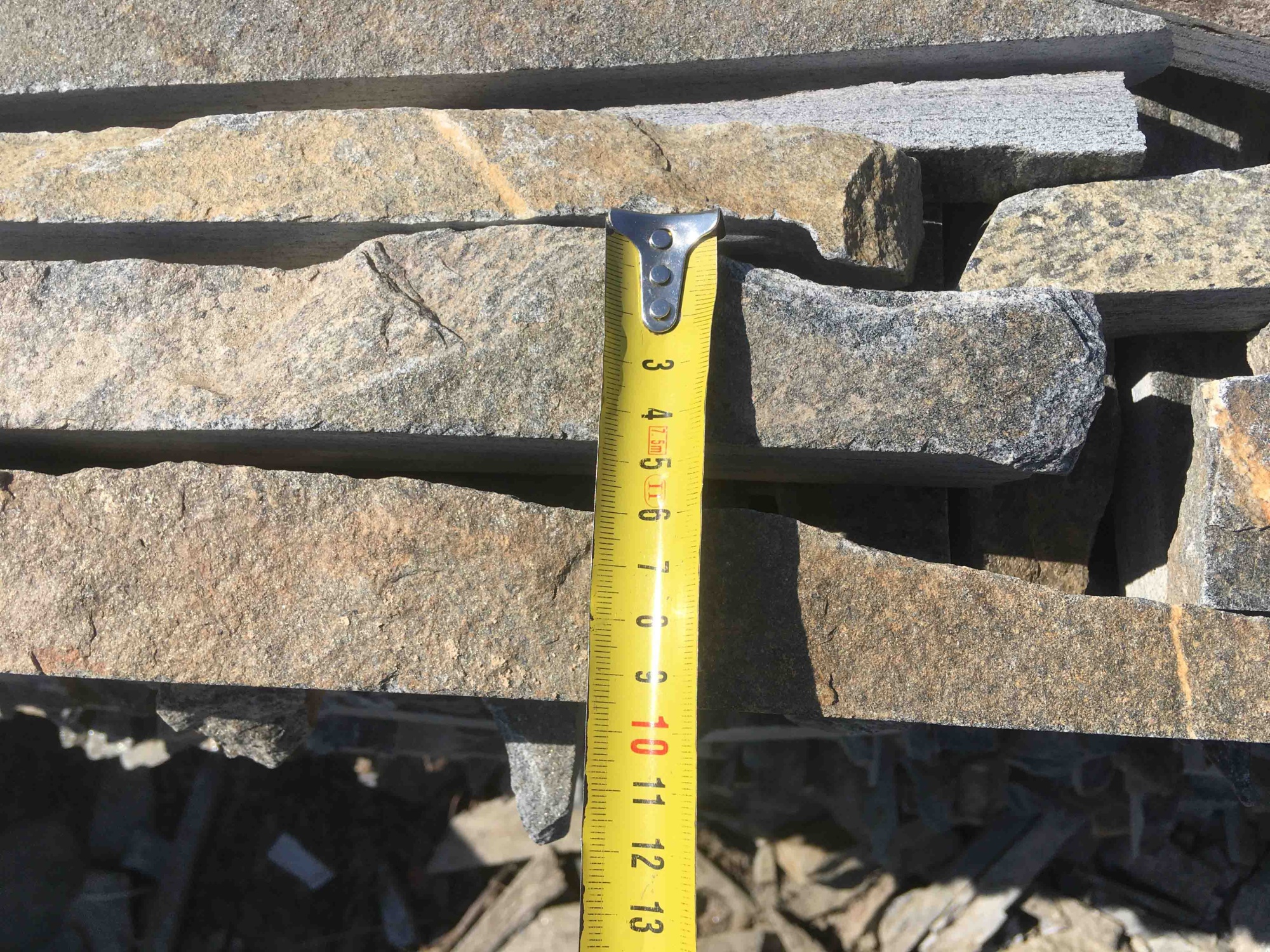 Горбушка златолит мультиколор для облицовки купить в Егорьевске