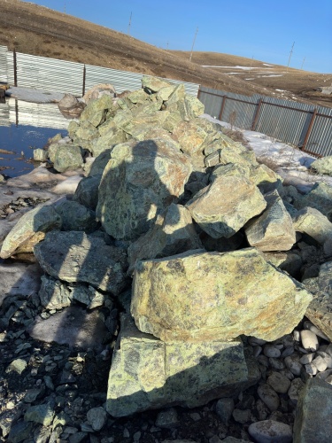 Камни для ландшафтного дизайна зелёные 10-60 килограмм купить в Егорьевске