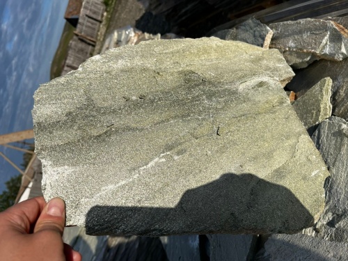 Плитняк златолит зелёный для цоколя, отмостки купить в Егорьевске