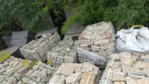 Гранитный плитняк галтованный для парковки купить в Егорьевске