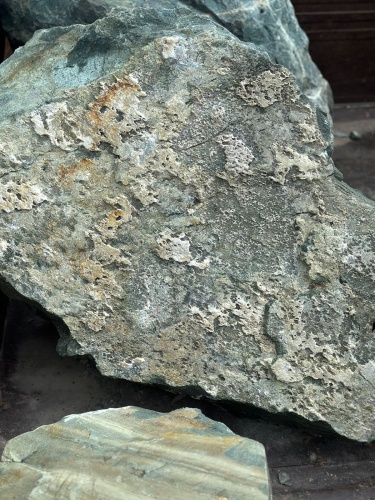 Ландшафтные глыбы зелёные 200-500 килограмм купить в Егорьевске