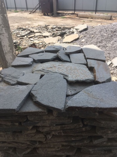 Златолит серебристый галтованный для лестниц купить в Егорьевске